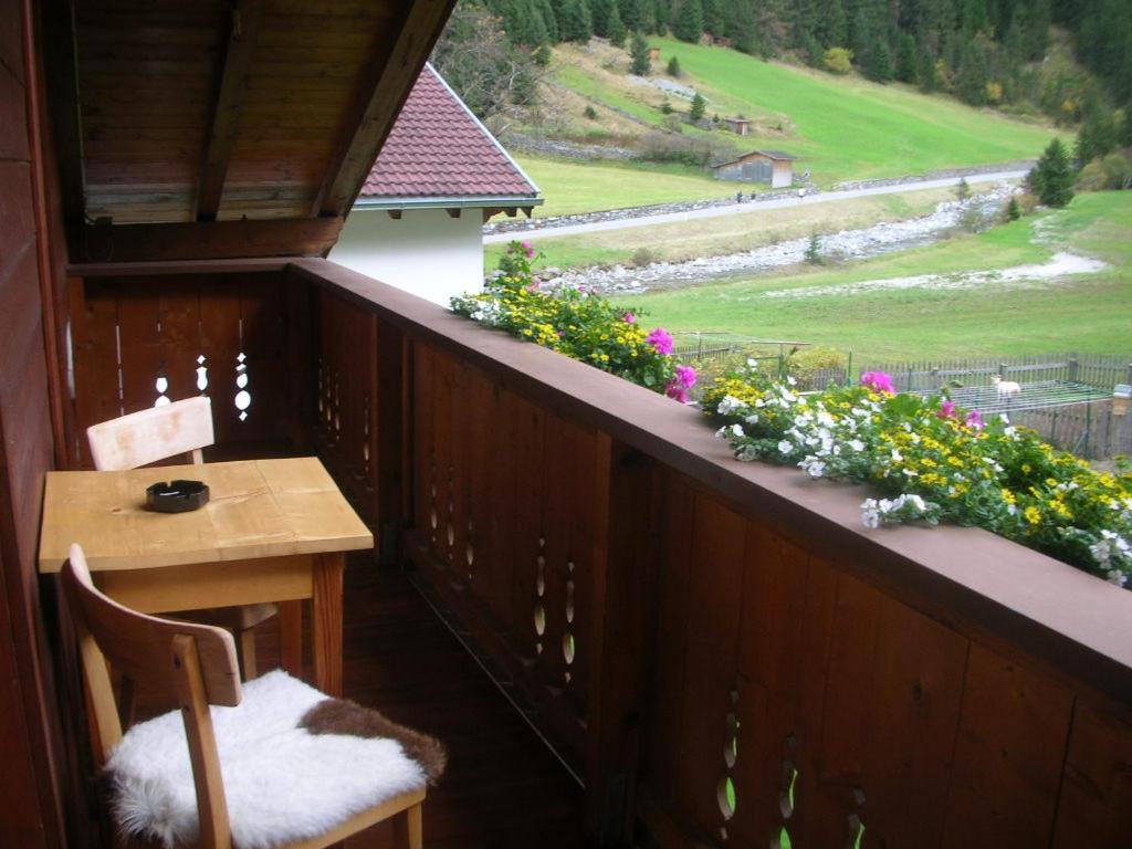 Appartement Haus Frank Pitztal à Sankt Leonhard im Pitztal Extérieur photo